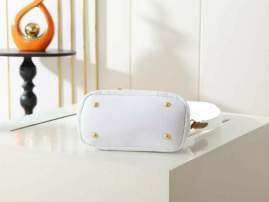 Picture of Prada Handbags _SKUfw216500241fw